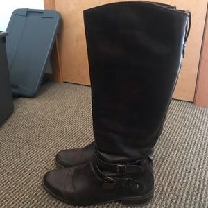 Leather brown riding boots
